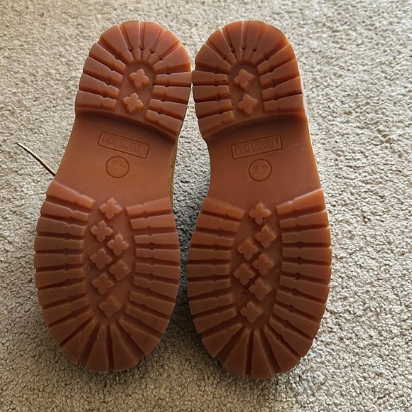 Timberland | Camel Colored Boots Size 2 (Little Boy) - Picture 7 of 8